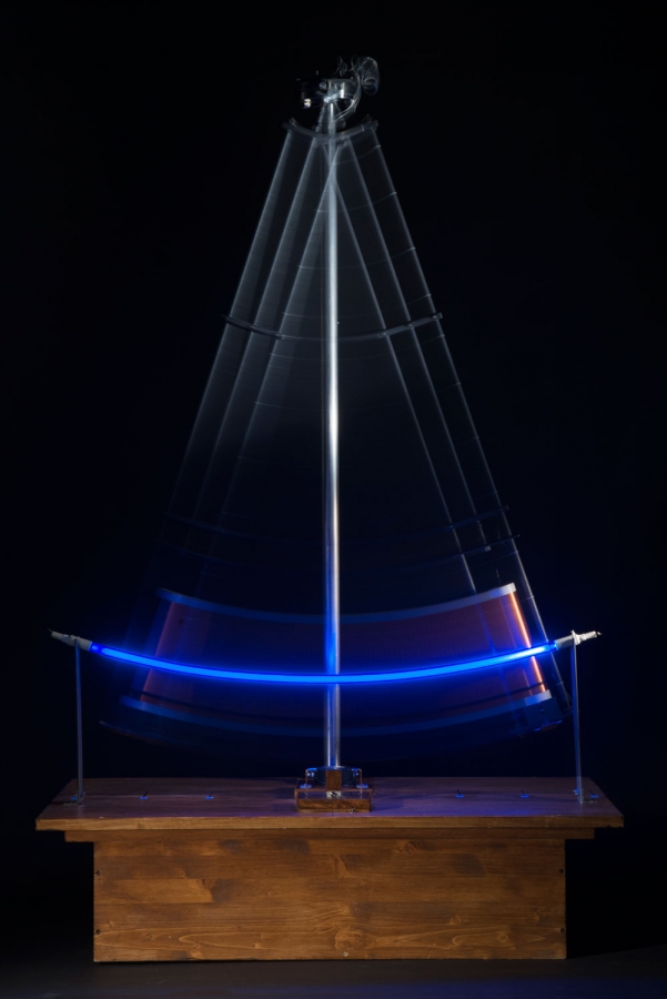 Permanent Light Pendulum